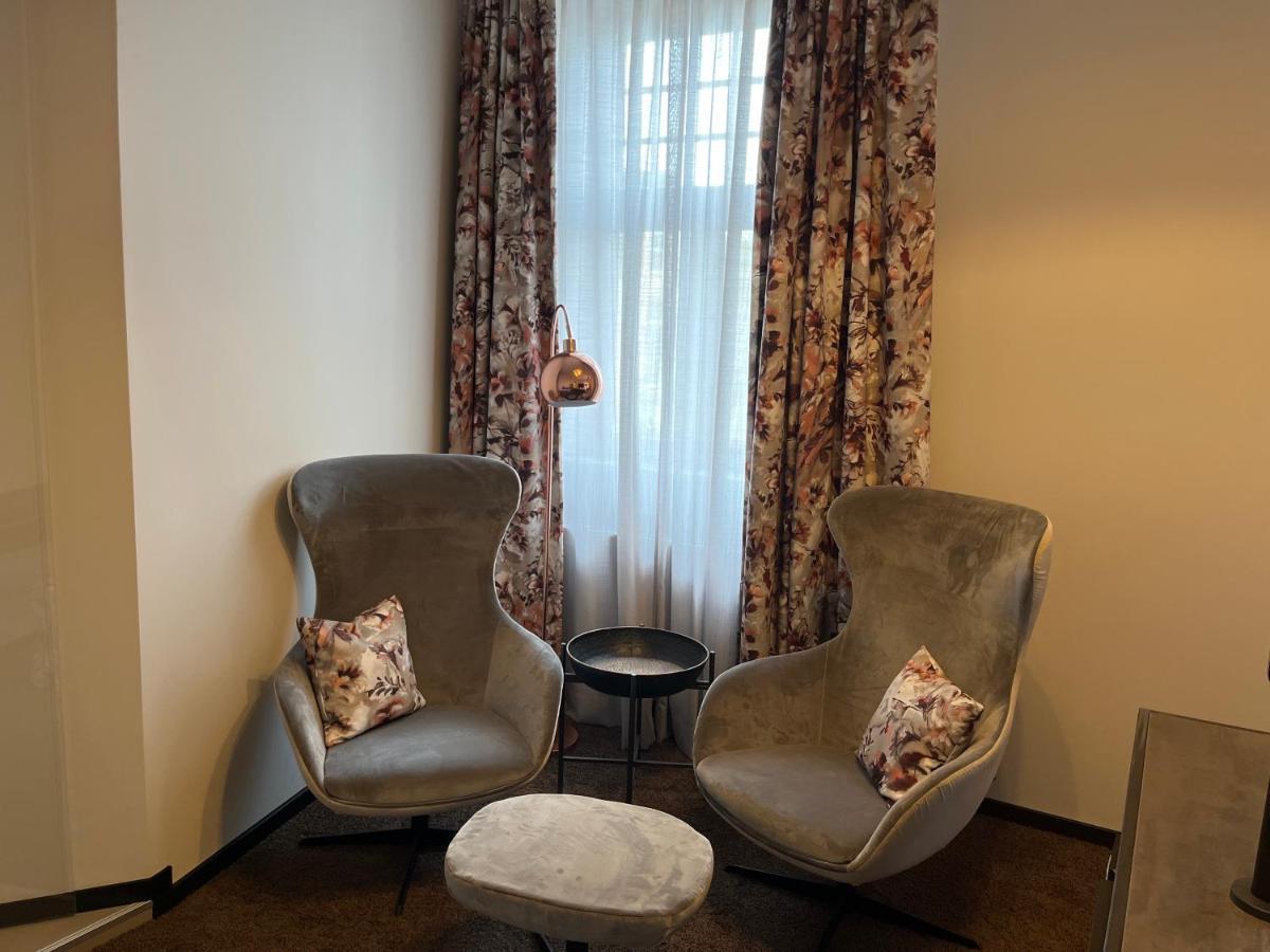 באד נויאנאהר-ארוויילר Boutiquehotel Burg Adenbach & Alter Weinbau מראה חיצוני תמונה