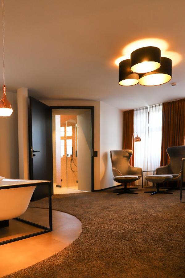 באד נויאנאהר-ארוויילר Boutiquehotel Burg Adenbach & Alter Weinbau מראה חיצוני תמונה