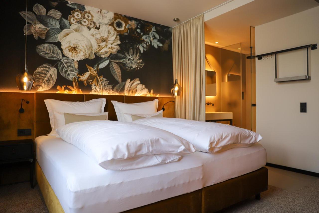 באד נויאנאהר-ארוויילר Boutiquehotel Burg Adenbach & Alter Weinbau מראה חיצוני תמונה